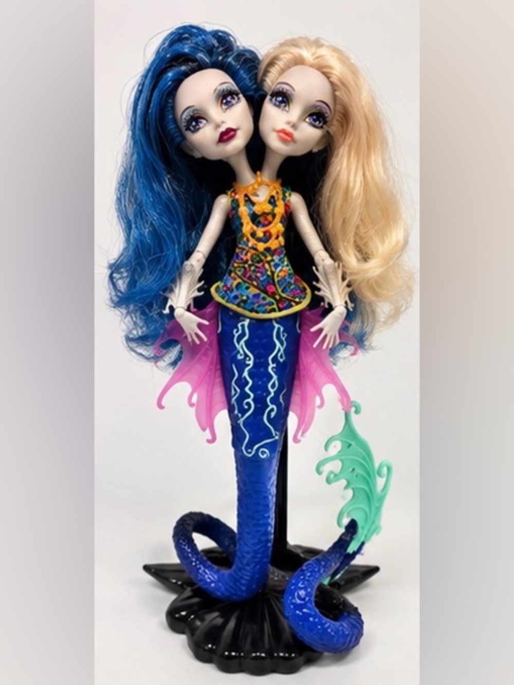 Monster High Doll
Peri & Pearl Serpentine
(Great Scarrier Reef)